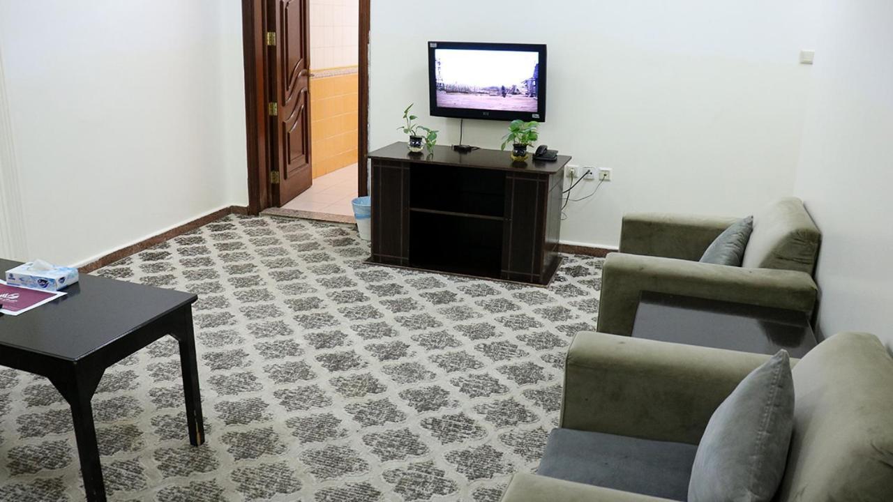 Al Farhan Hotel Suites Riyadh Exterior photo